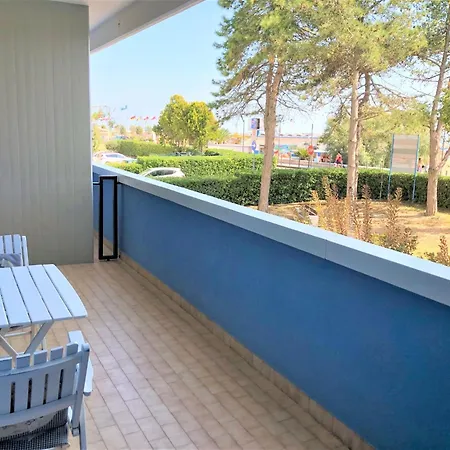 아파트 Bright Flat With A Large Balcony